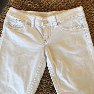 Seven7 skinny Capri jeans.White.Size 12